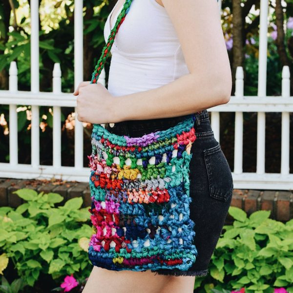 Hidden Heart Bag Crochet Kit Fashion - Image 3