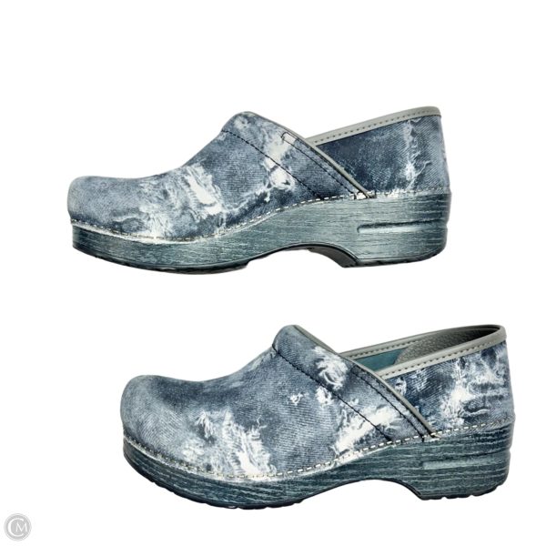 Sandals Heels Platform By Dansko In Grey, Size: 10.5 For Discount - Image 2